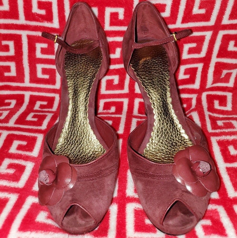 Enzo Angiolini "Quizzical"